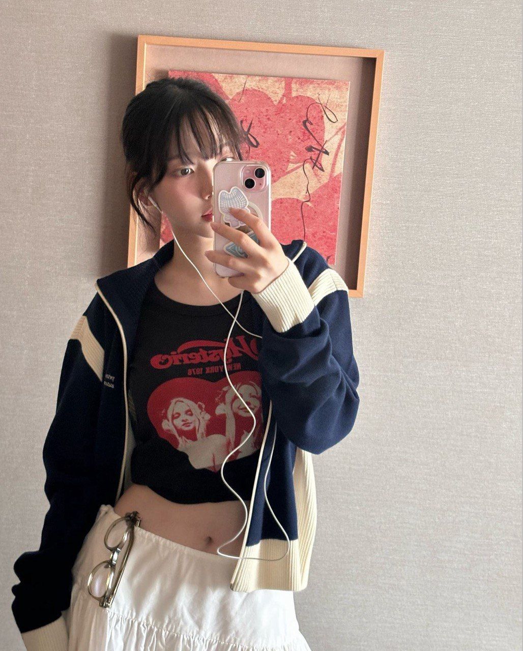 Aespa’s Karina in rokh (Photo: Instagram/@katarinabluu)
