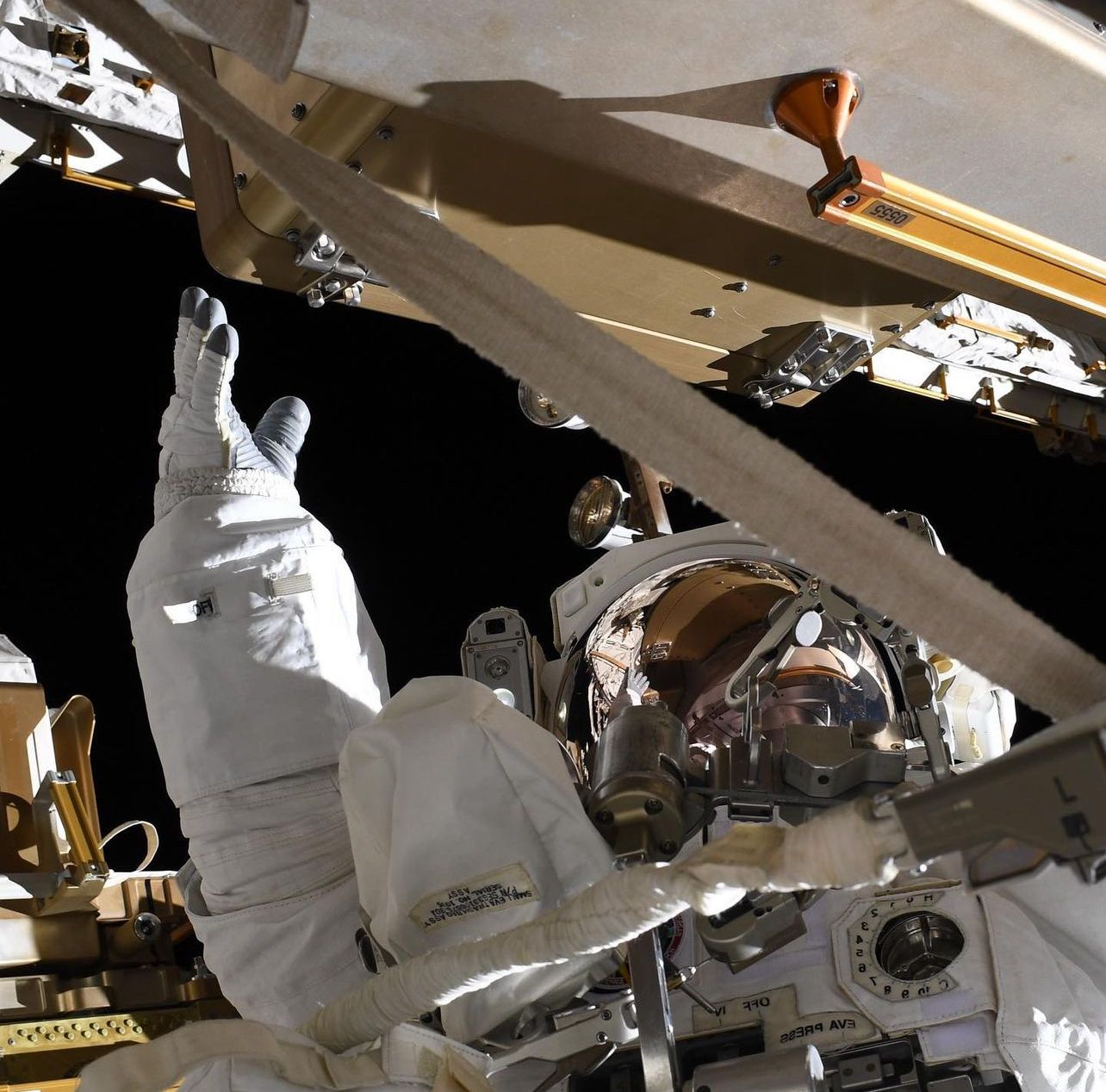 Christina Koch on one of her three all-women spacewalks (Photo: Instagram / Christina Koch)