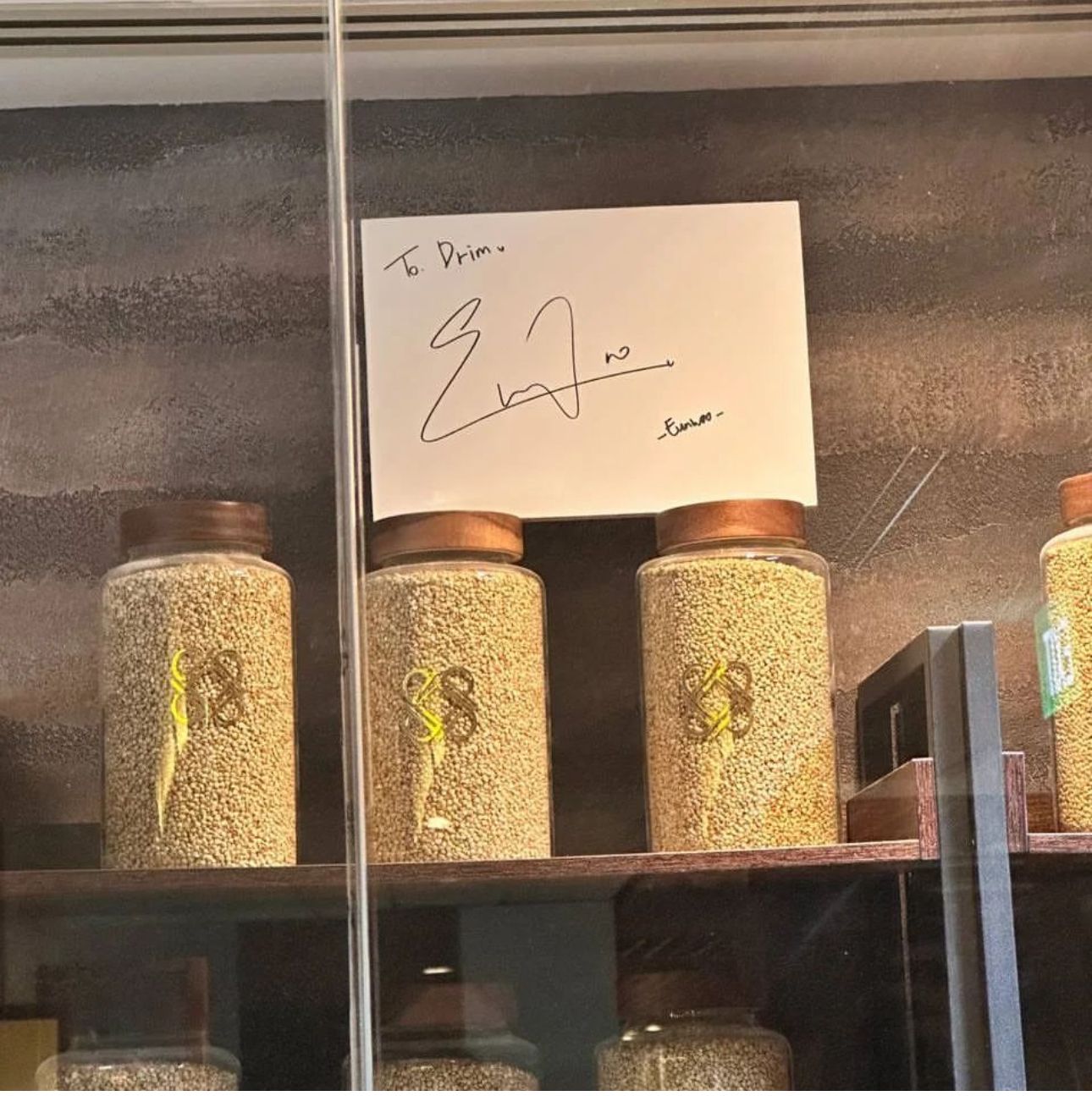 Cha Eun-woo’s signature up on display at Drim (Photo: Instagram/@drim.sg)