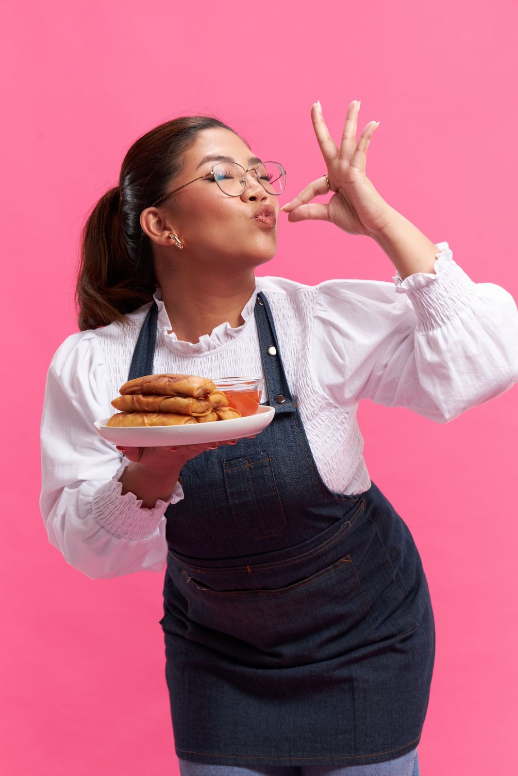 Abi Marquez spotlights the intricacies of Filipino cuisine through her recipe videos on TikTok (Photo: Wesley Villarica)