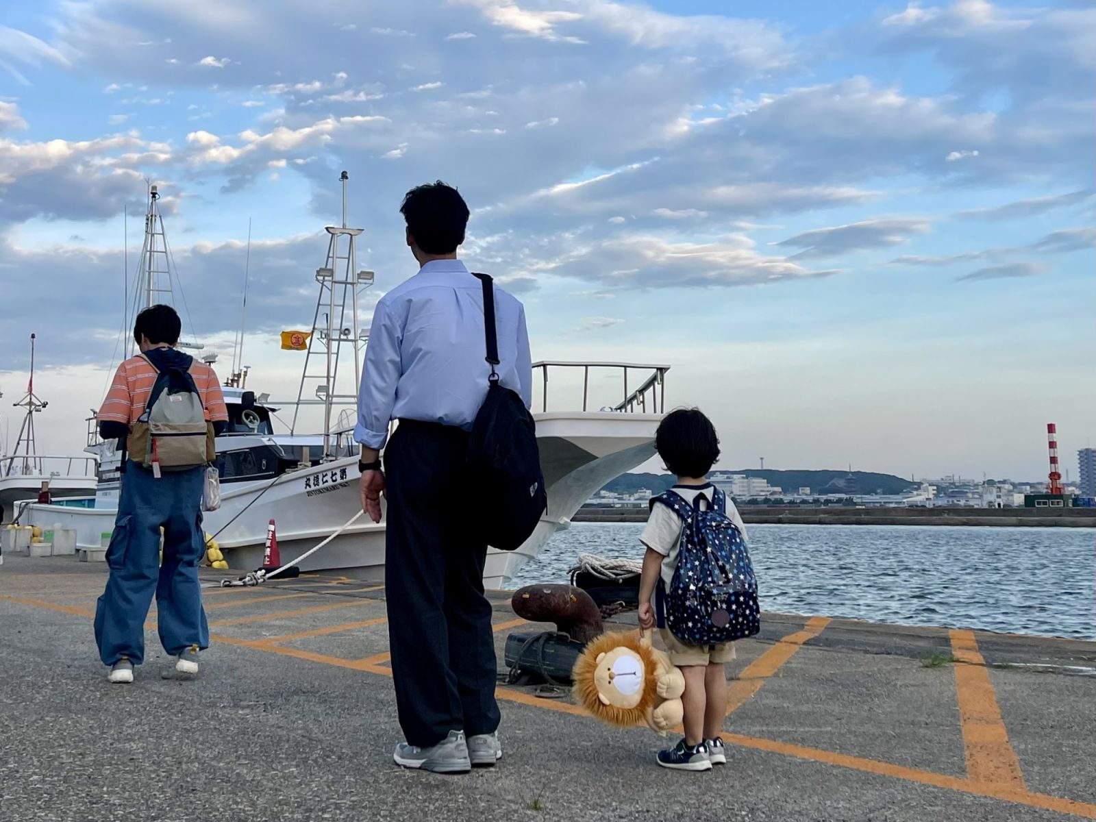 小森家兄弟兩人一成不變的生活在「獅子」出現後有了重大的改變。(Photo: X / @kakurega_tbs)