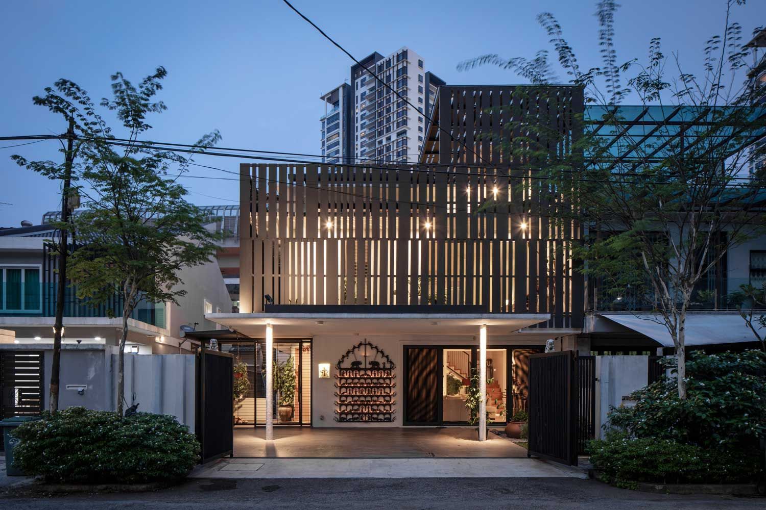 A modern home built around family life by ELD (Photo: Pixelaw Photography)