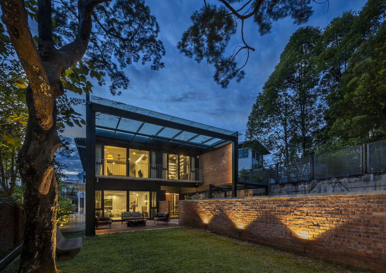 An award winning bungalow renovation for a young couple by DrTan LM Architect (Photo: Lin Ho)