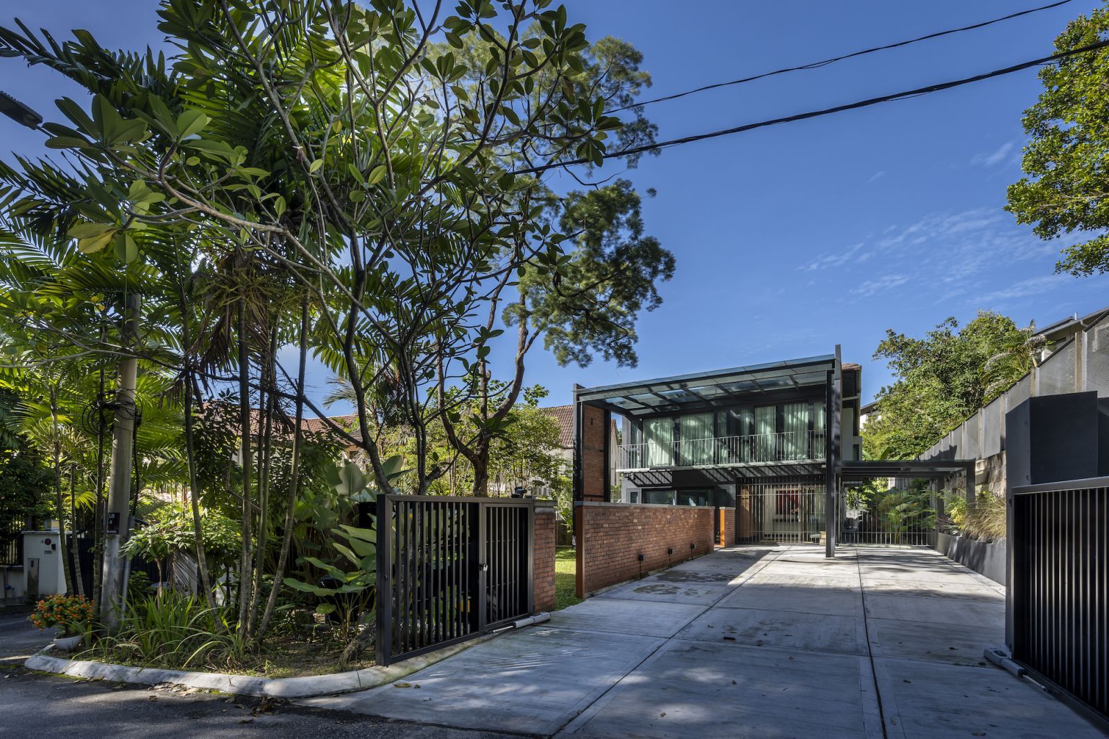 An award winning bungalow renovation for a young couple by DrTan LM Architect (Photo: Lin Ho)