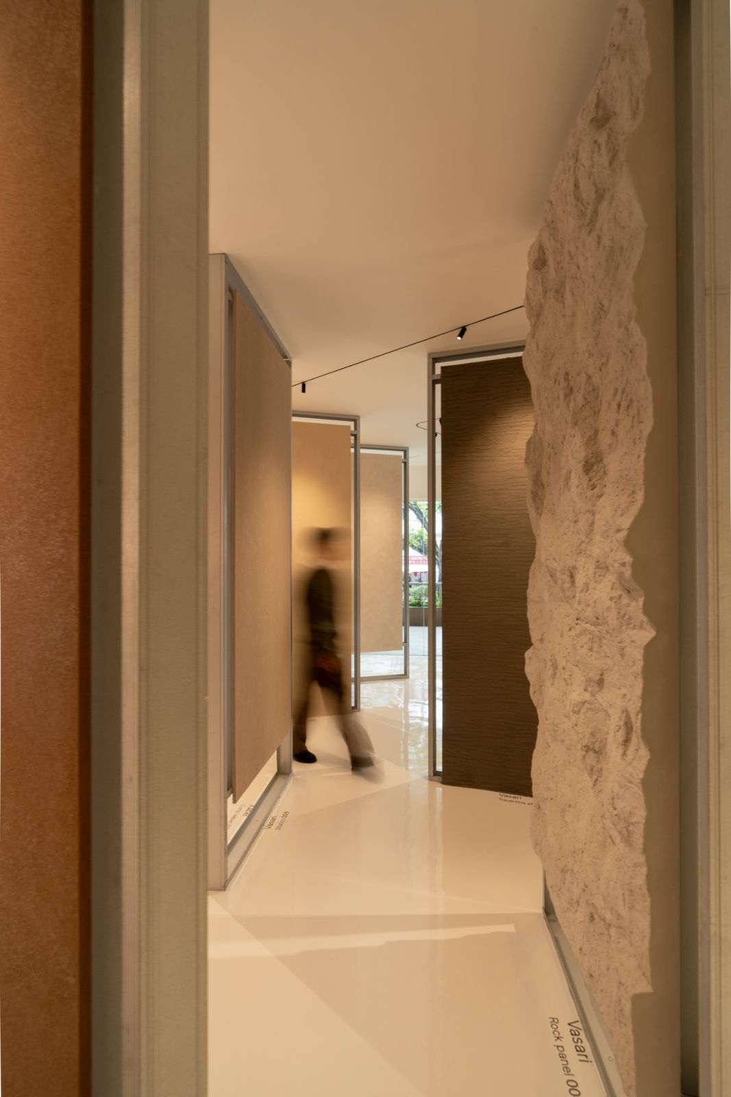 Textured walls meet carefully arranged lighting