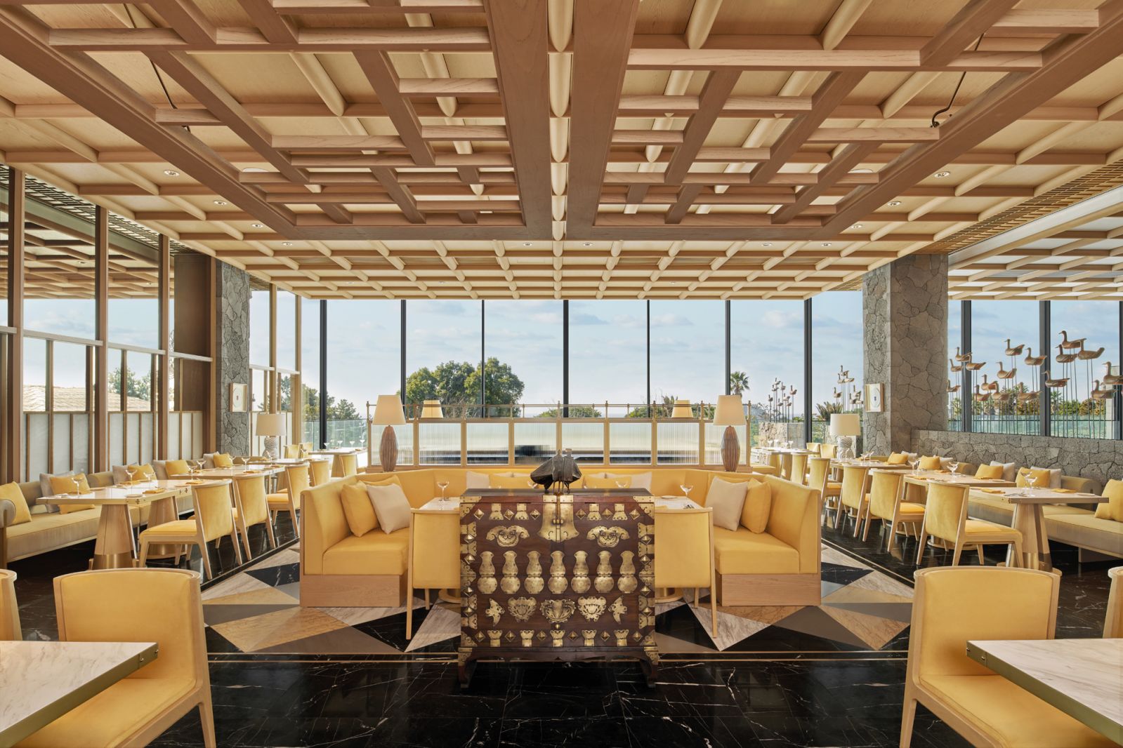Inside the warm and luxurious interiors of the JW Marriott Jeju Resort & Hotel, designed by WATG and Bill Bensley (Photo: JW Marriott)