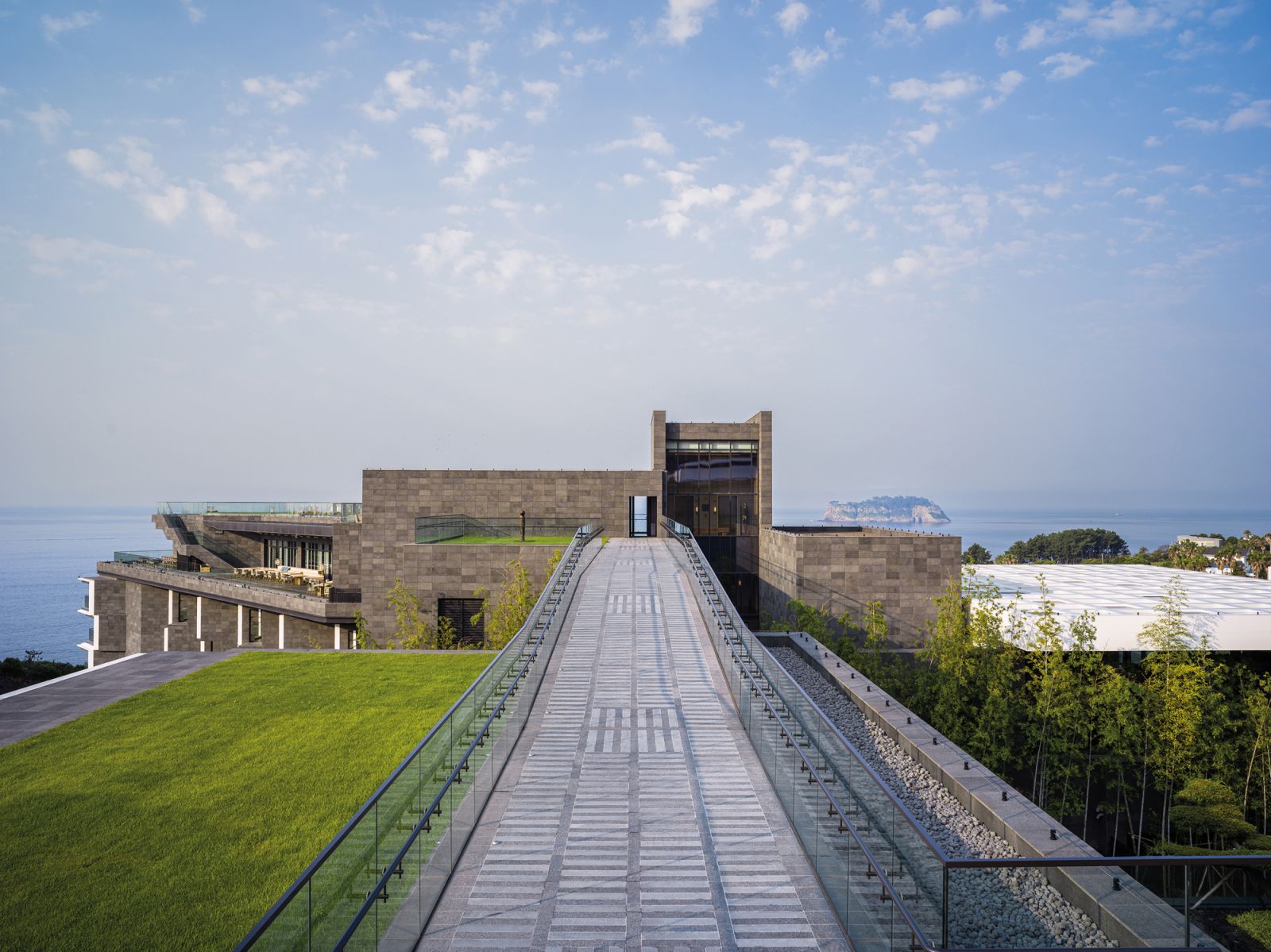 Approaching the JW Marriott Jeju Resort & Hotel by WATG and Bill Bensley (Photo: JW Marriott)