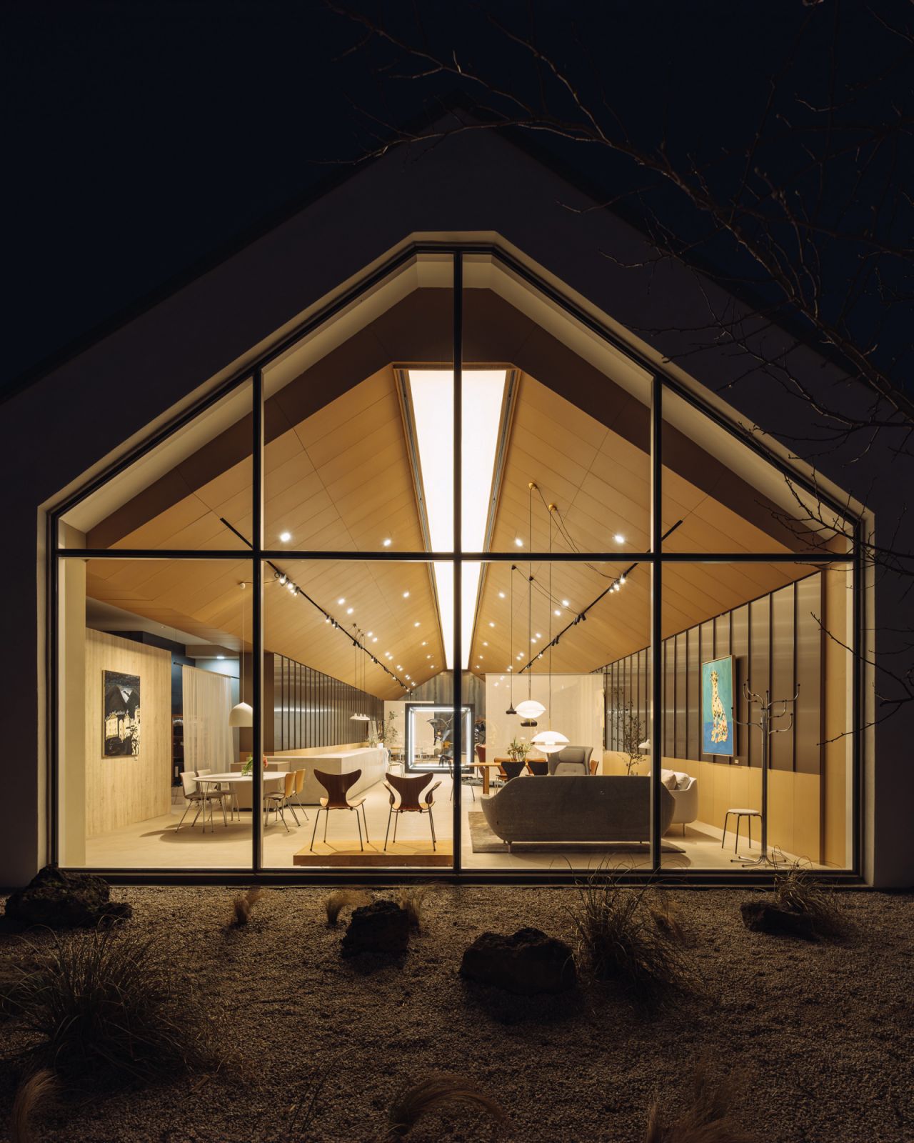 The expansive Fritz Hansen Jeju store by Ondo (Photo: Ondo)