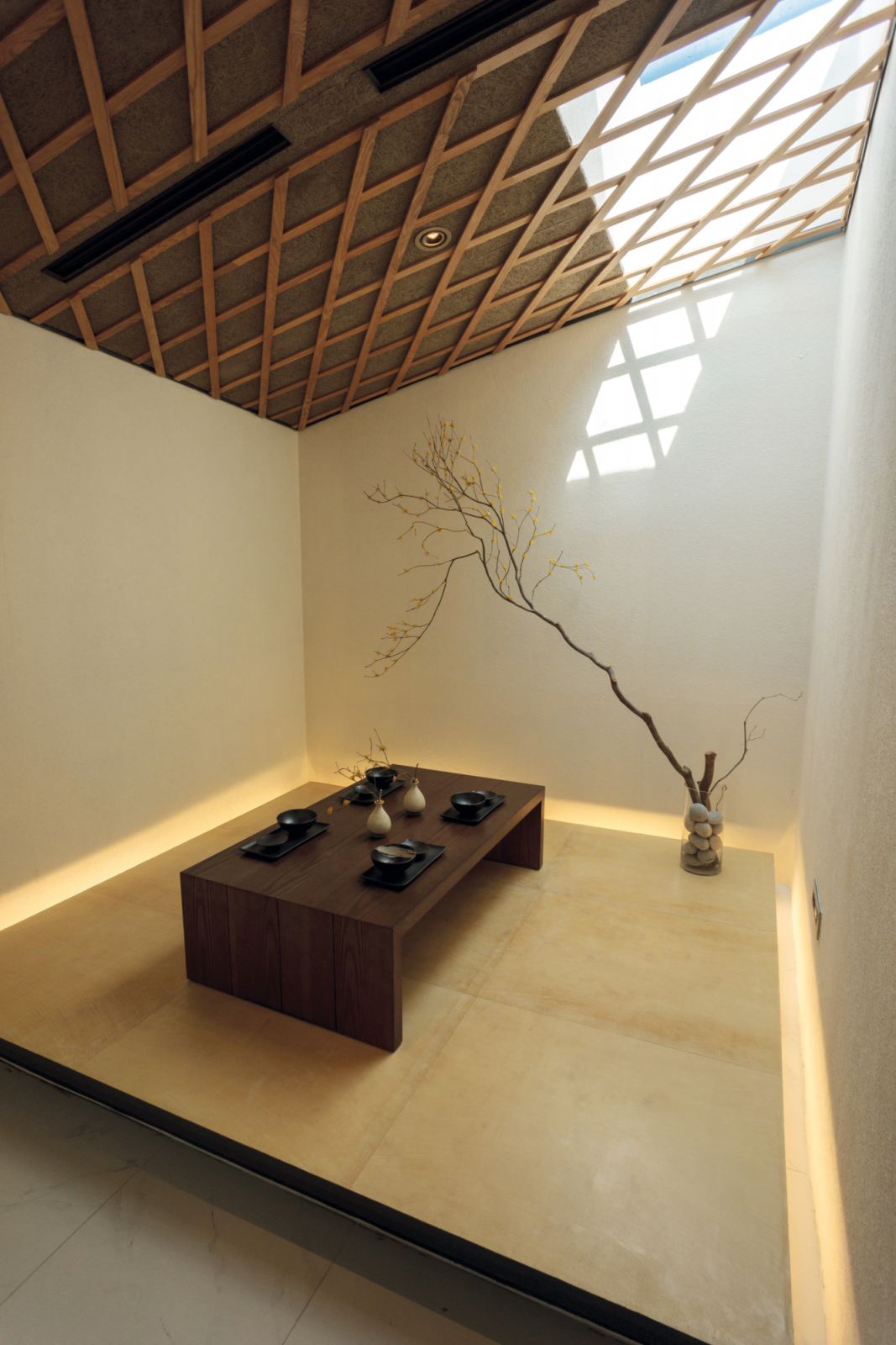 Inside the Lotte Resort Jeju Art Villas designed by Kengo Kuma (Photo: Lotte Resort Jeju Art Villas)