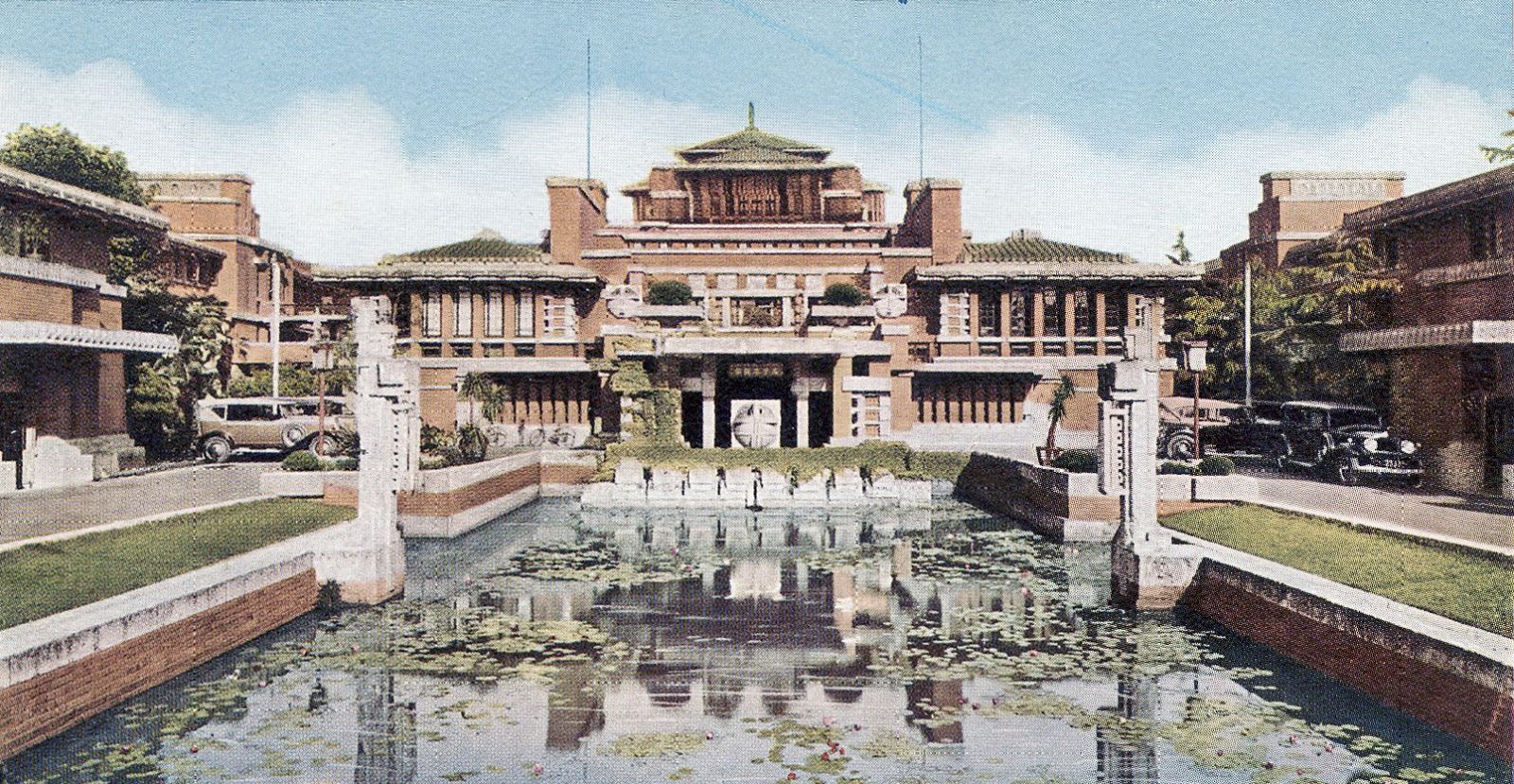 The Imperial Hotel in Tokyo, designed by Frank Lloyd Wright (Photo: WikiCommons)