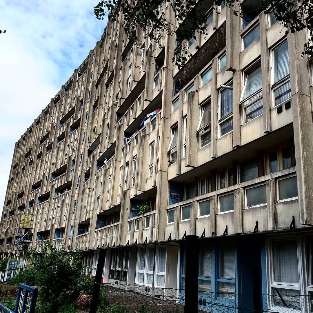 Over 200 apartment units in the seven- and ten-storey building (Photo: Instagram / @mfkrkaoru)