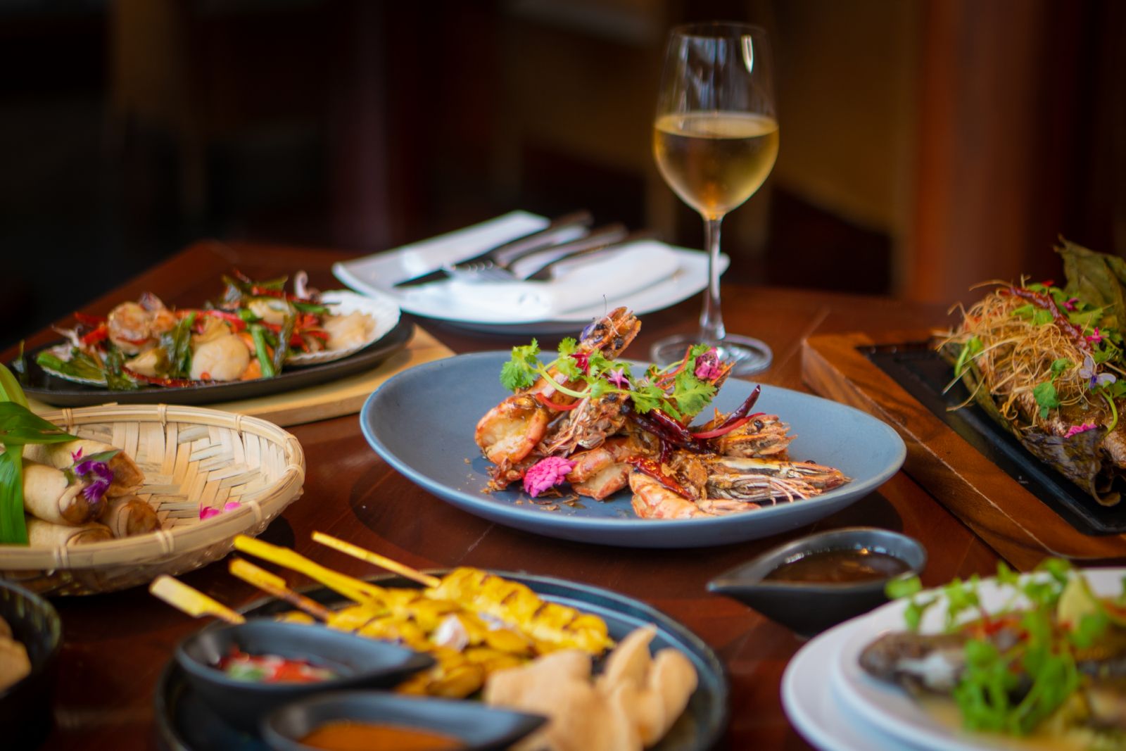 Guests will be delighted by a variety of dishes made from fresh ingredients.