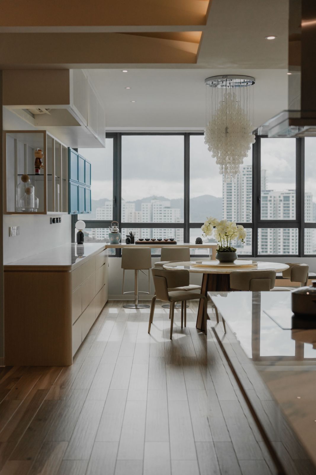 One of the most notable features is its breathtaking sea view