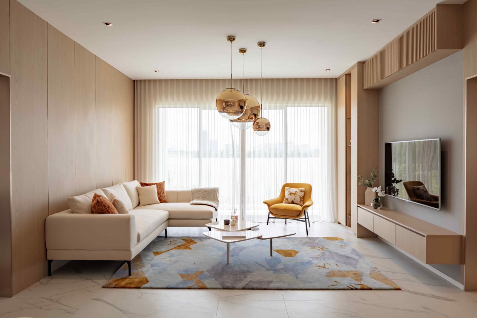 Each unit commands breathtaking views of the tranquil lake and the dynamic skyline