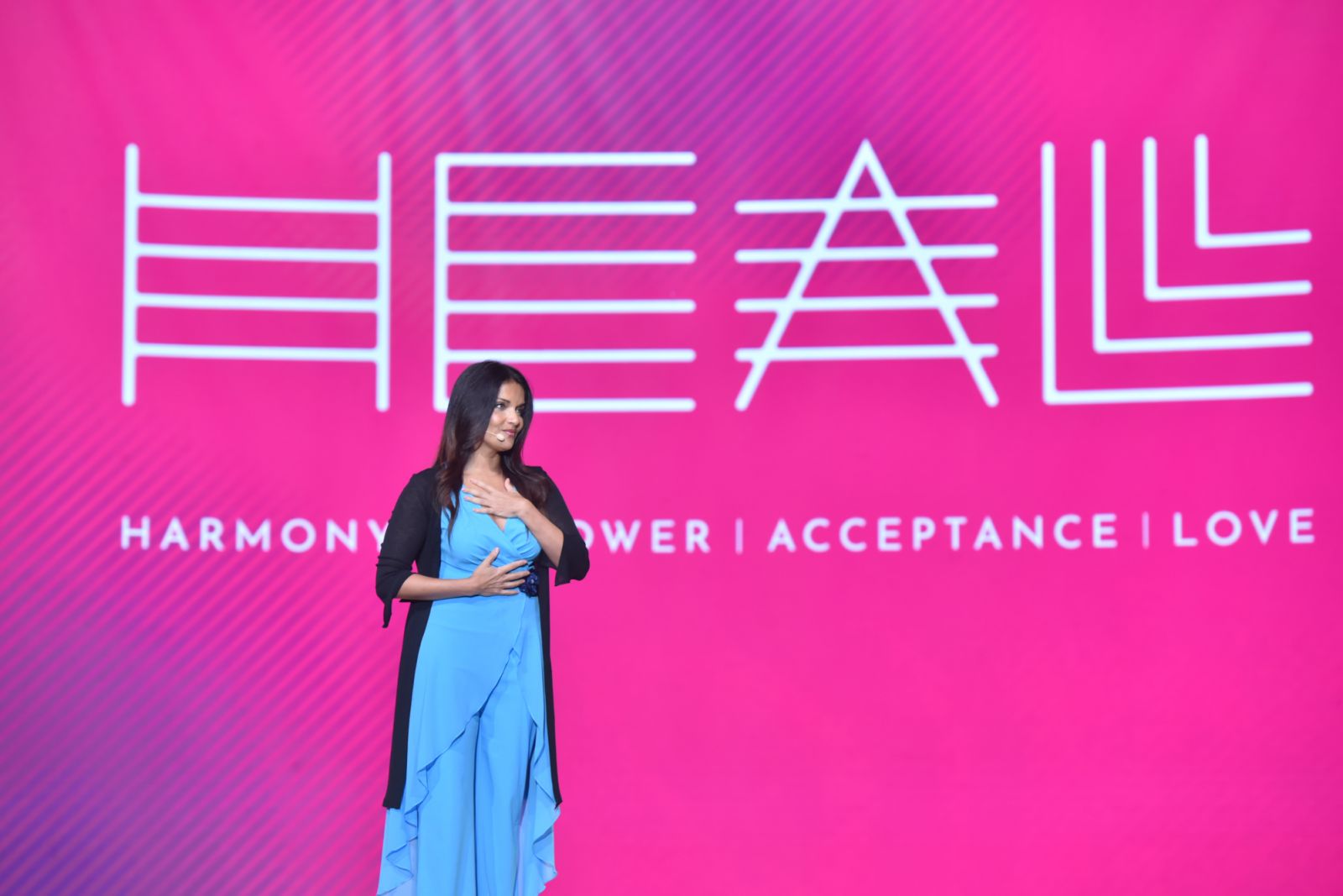 Dr.Shefali นักเขียนและนักจิตวิทยาผู้เชี่ยวชาญเรื่องการเลี้ยงดู (ภาพ: Dragonfly H.E.A.L. Summit 2024)