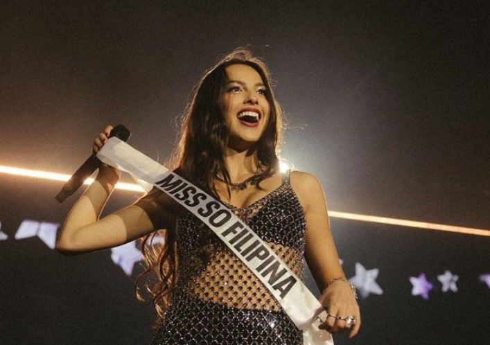 Channel 'Miss So Filipina' herself with this simple costume (Photo: instagram/@oliviarodrigo)