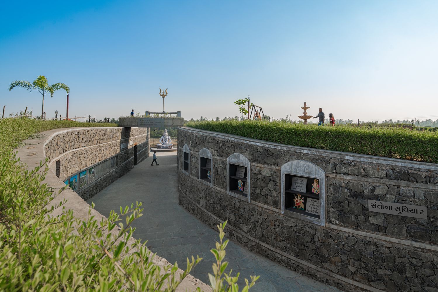 The 60-metre ceremonial ramp with murals depicting local landmarks and niches containing Hindu saints’ wisdom (Photo: Instagram / @the6thd)