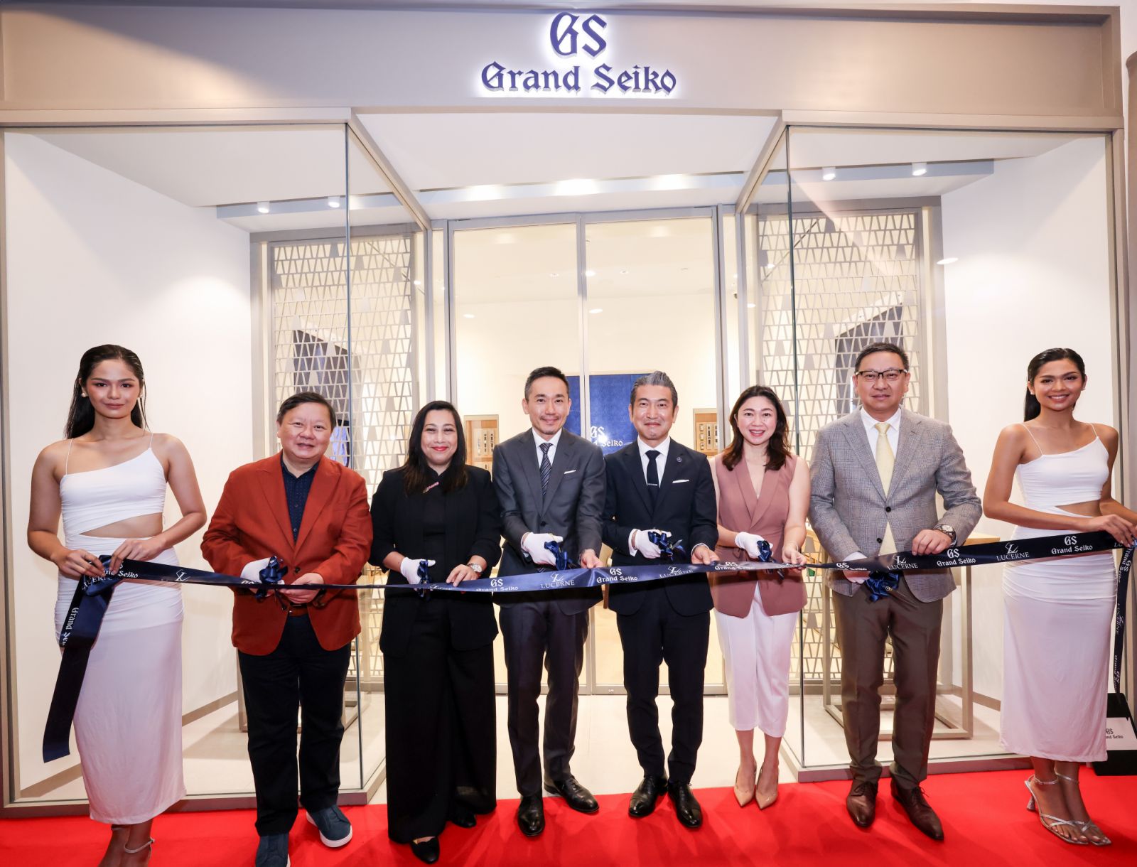 Ribbon cutting at the Grand Seiko boutique, featuring Ivan Yao of Lucerne; Ida Idris-Low, Kinya Iwami, Munehisa Shibasaki of Grand Seiko; Mayor of Taguig Lani Cayetano; and Emerson Yao of Lucerne (Photo: Courtesy of Lucerne Group)
