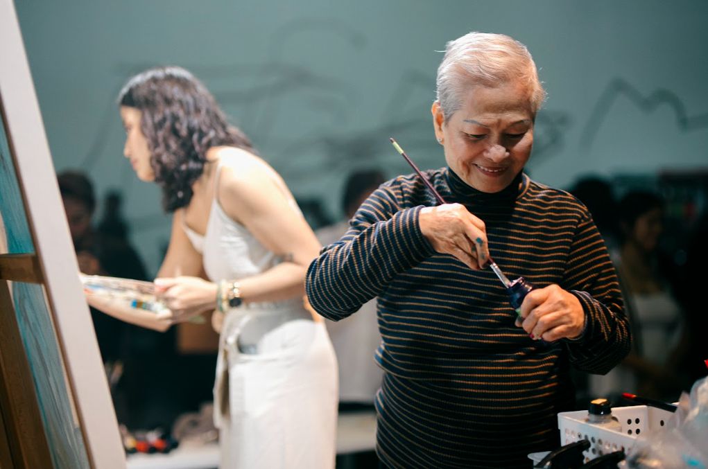 Artist Lydia Velasco at SearchMindscape's Immersive Art