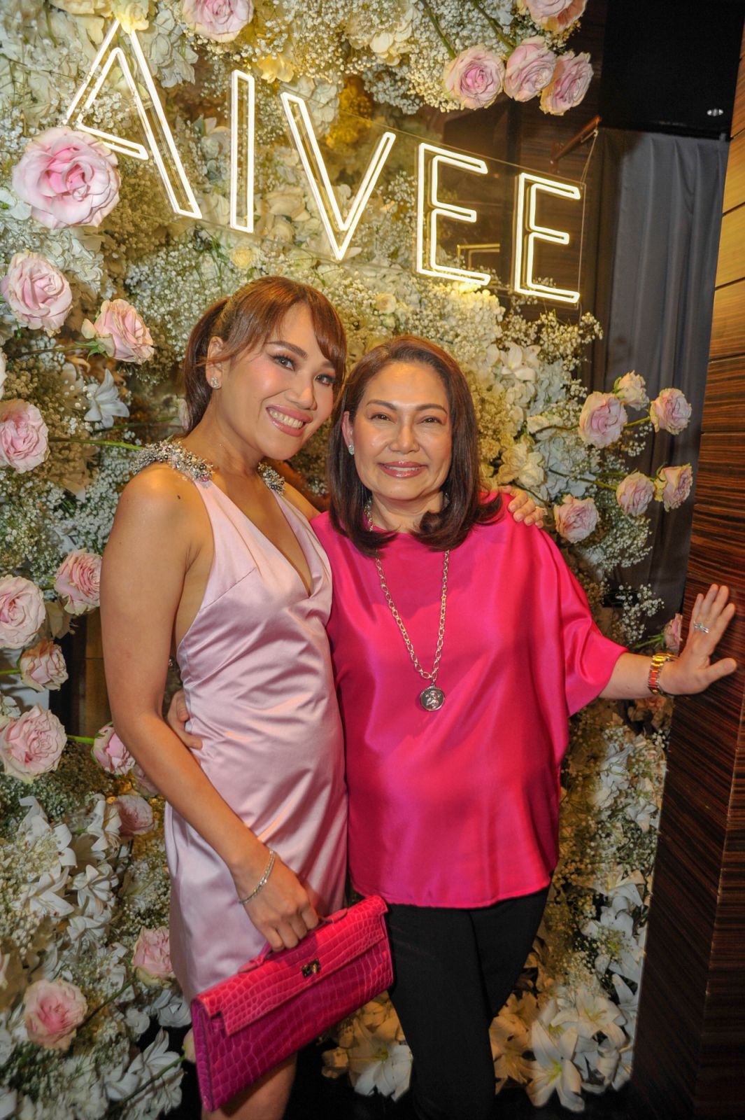 Dr Aivee Aguilar Teo with Maricel Soriano