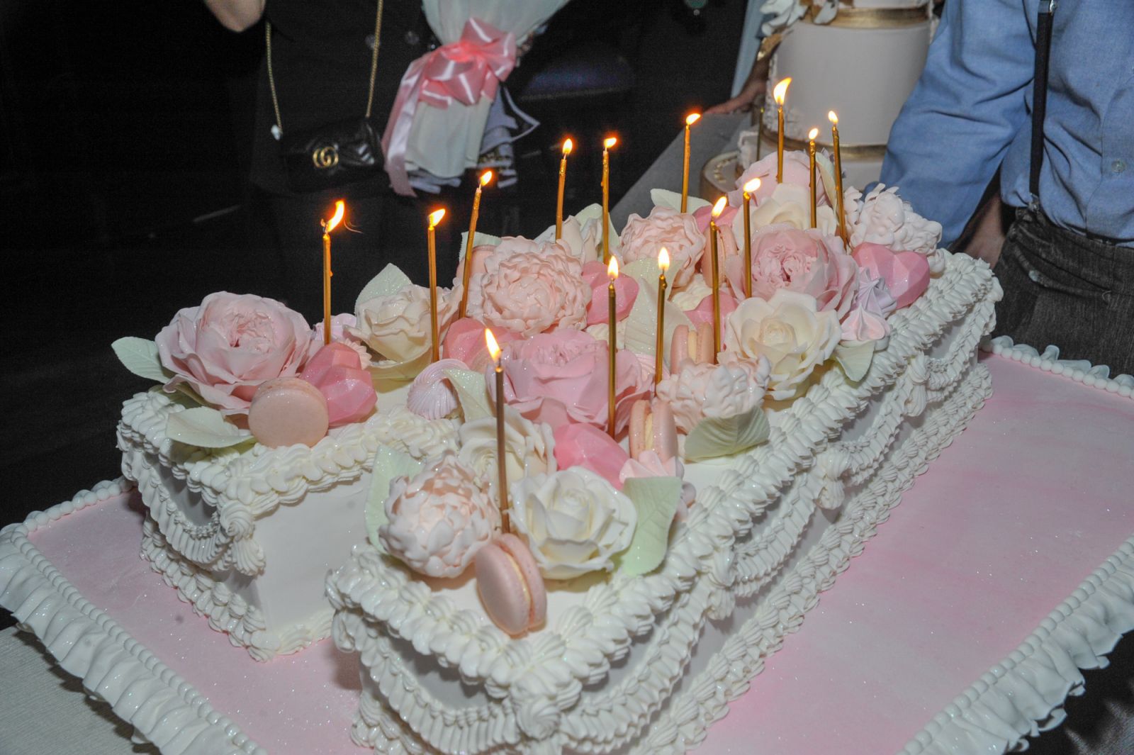 Dr Aivee Aguilar Teo's birthday cake