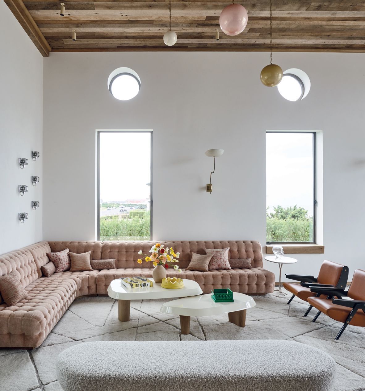 Latino influences in the den (Photo: Richard Powers)