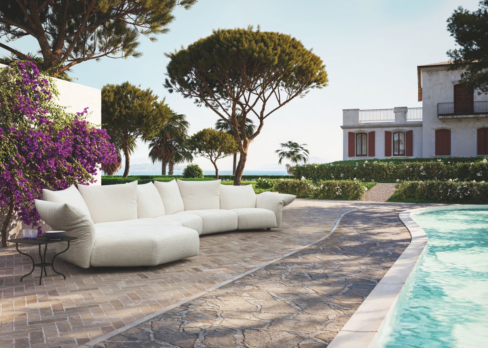 Standard by Francesco Binfaré looks glorious poolside