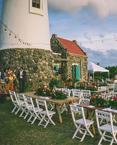 A garden wedding at Basco Lighthouse (Photo: Fundacion Pacita Website))