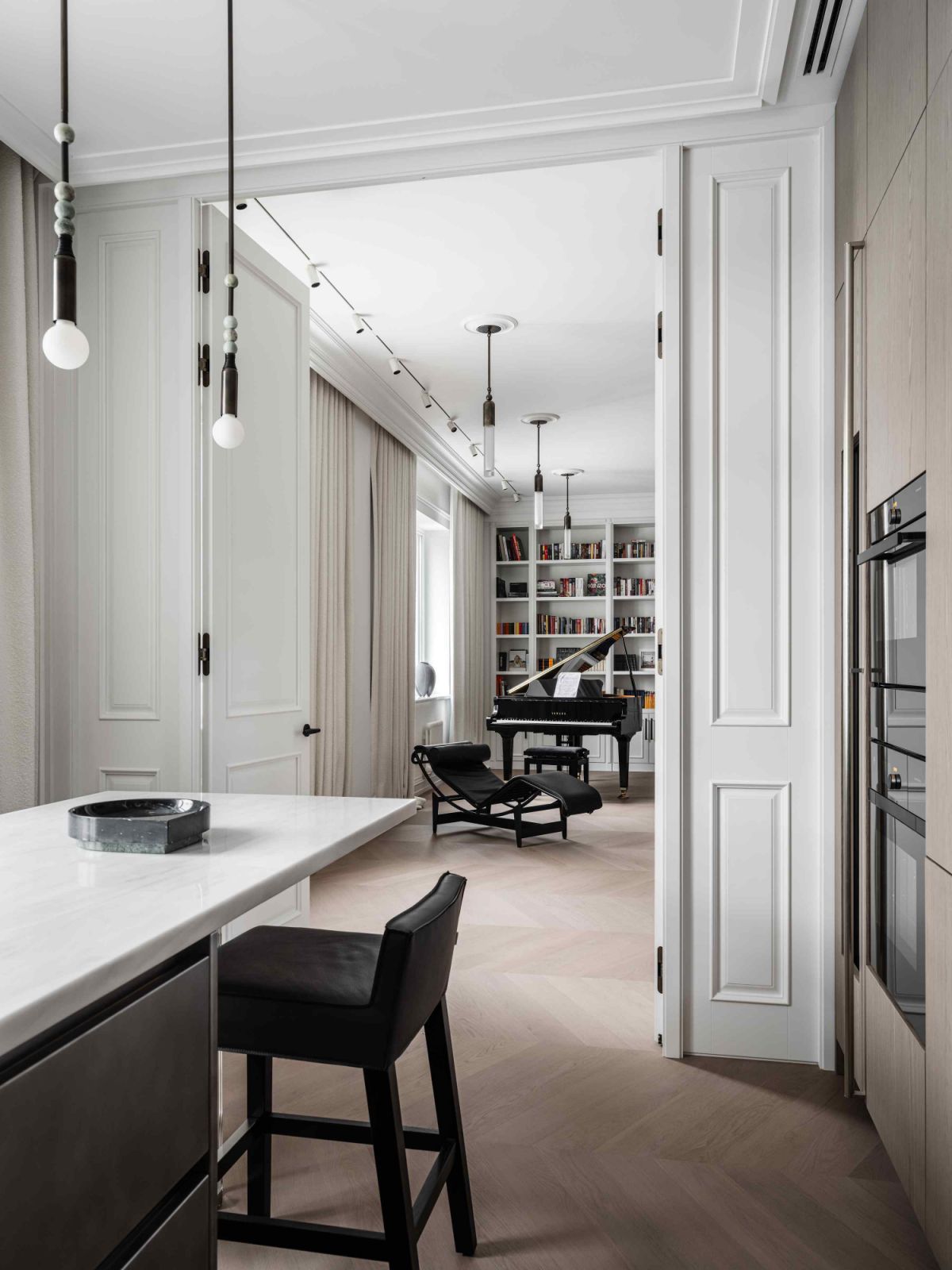 A seamless flow between the communal spaces