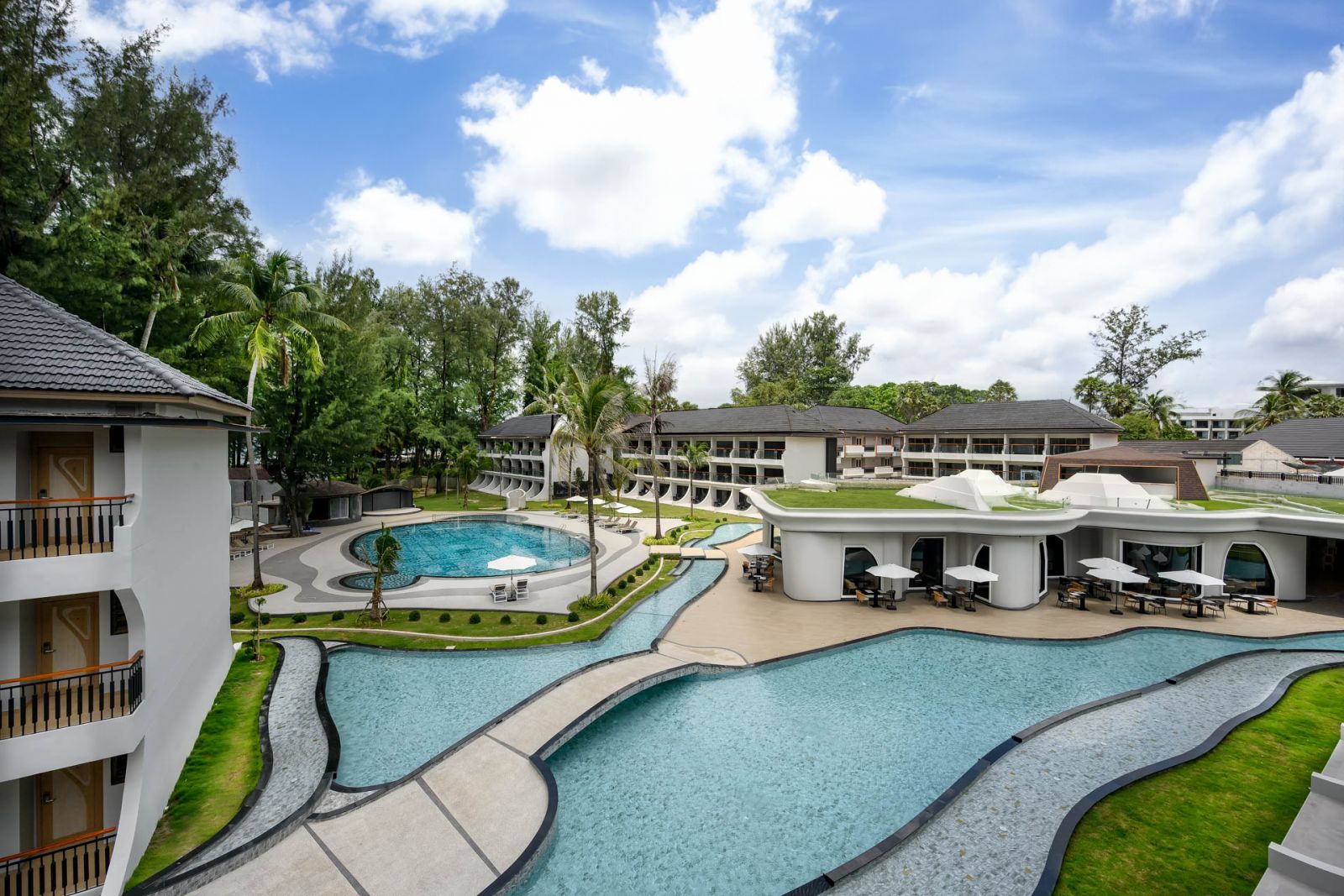โรงแรม Amora Beach Resort Phuket (ภาพ: Amora Beach Resort Phuket)