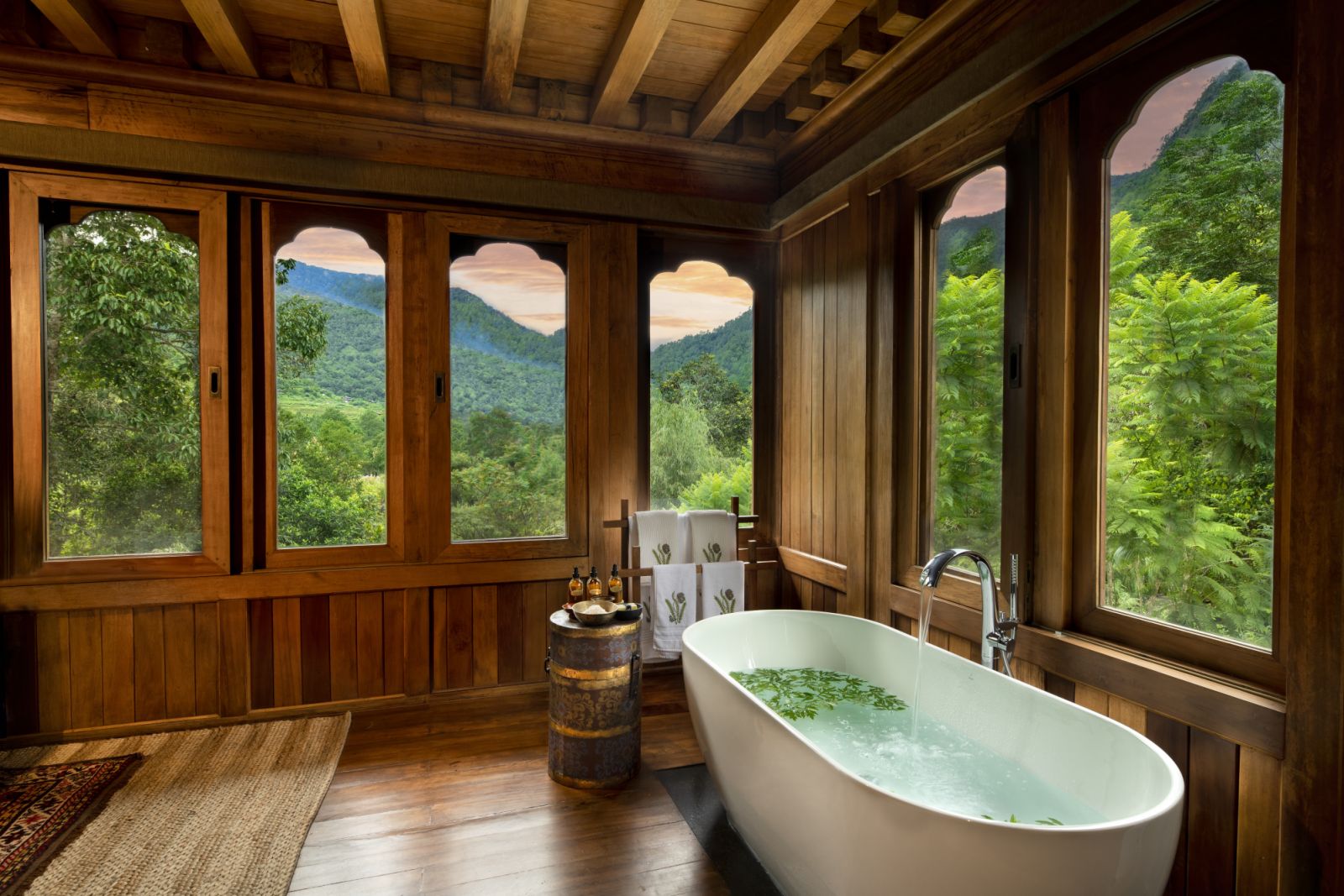 Tented suite bath at andBeyond Punakha River