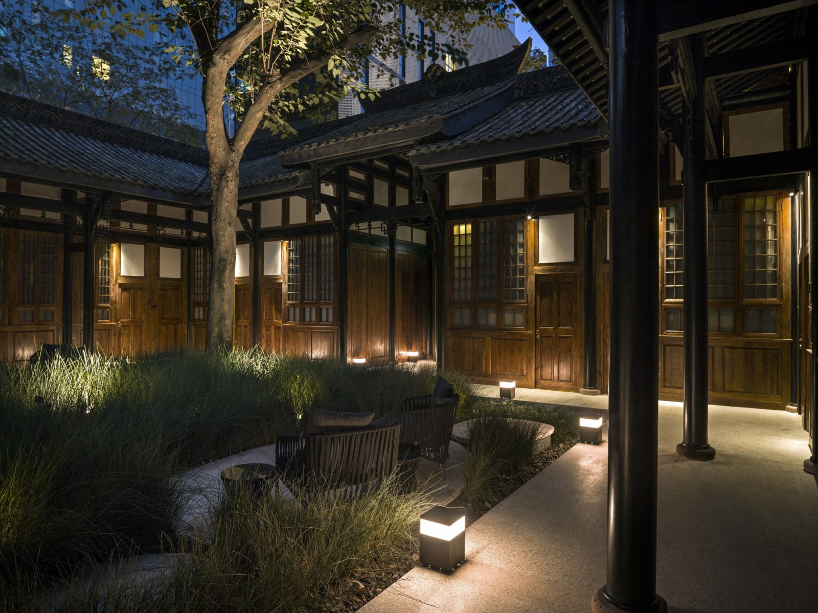 Mi Xun Spa courtyard at The Temple House