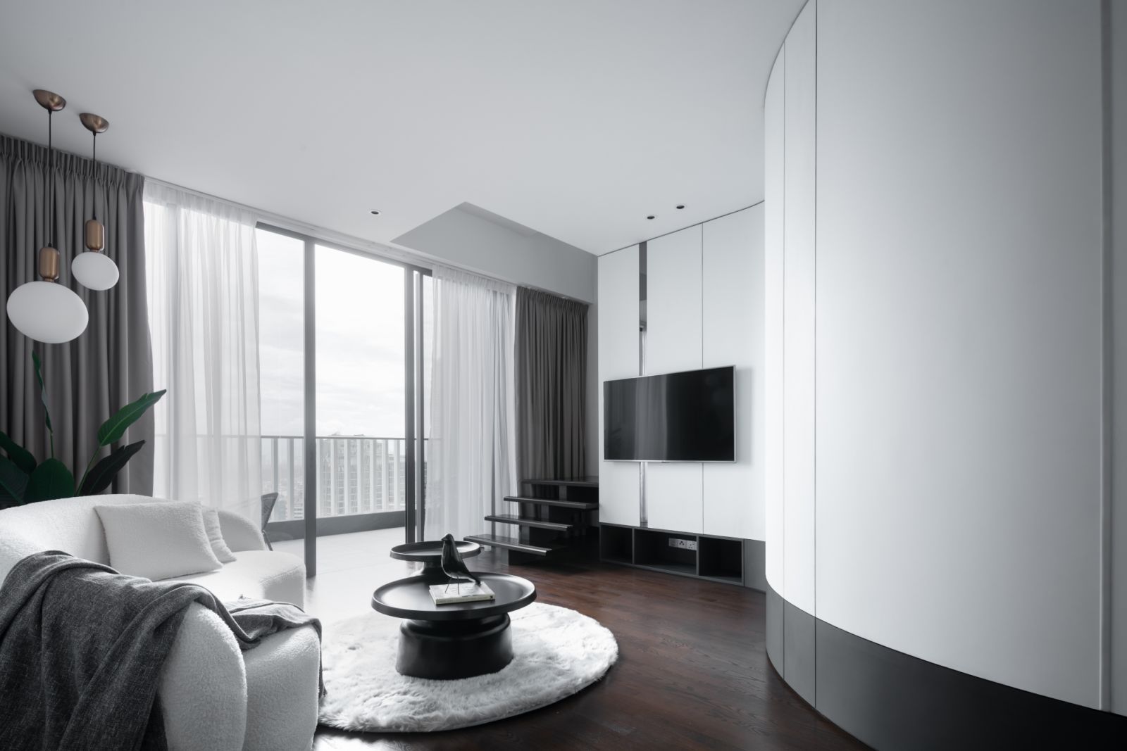 A modern all-white condominium by Longface Design Atelier (Photo: Pixelaw Photography)