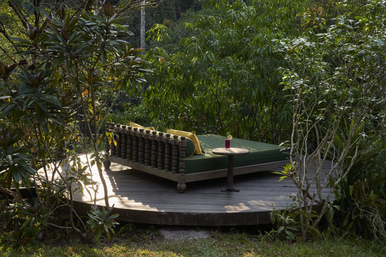 Headquarter dining space at Shinta Mani Wild