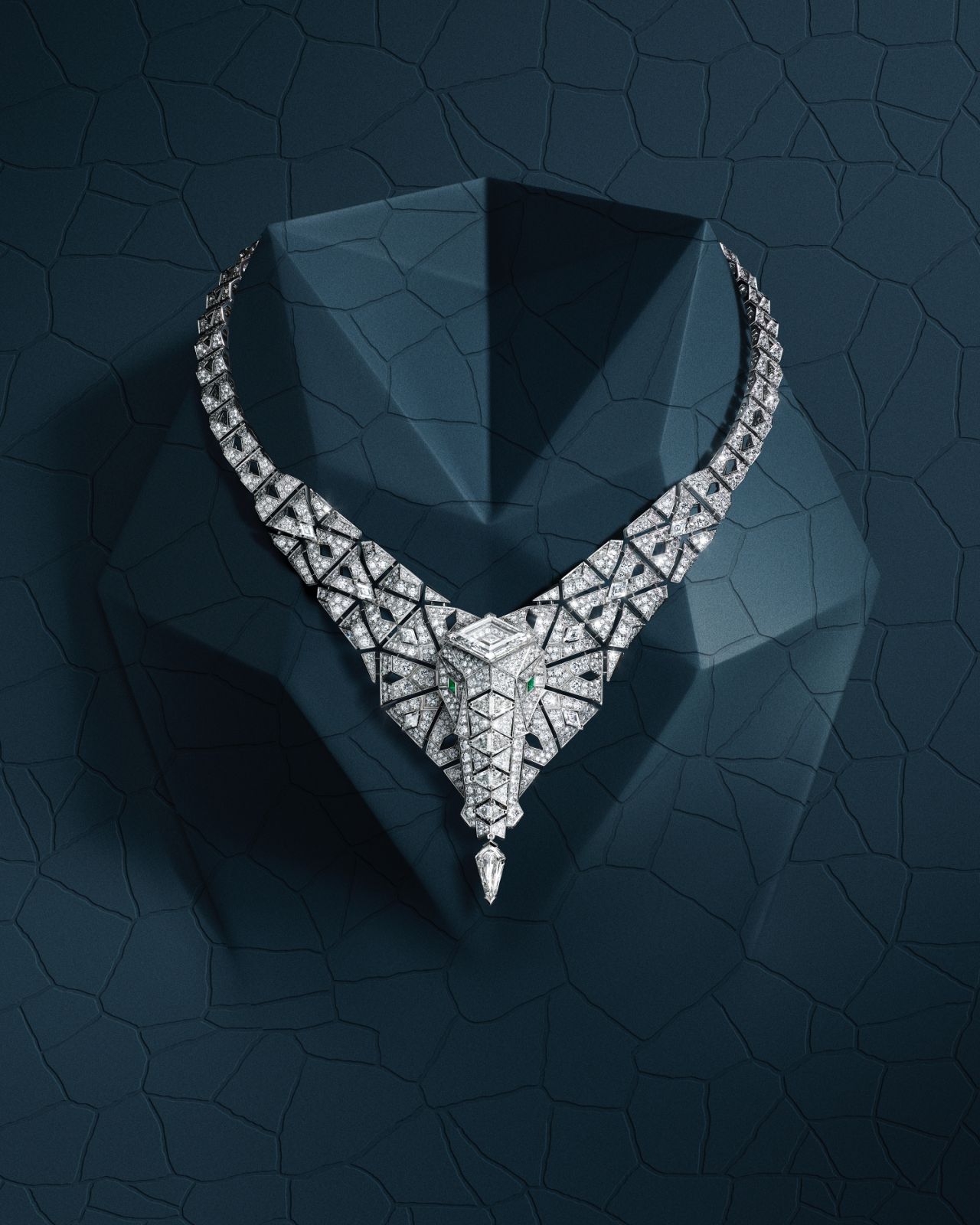 Vòng cổ Vamana (Ảnh: do Cartier cung cấp)