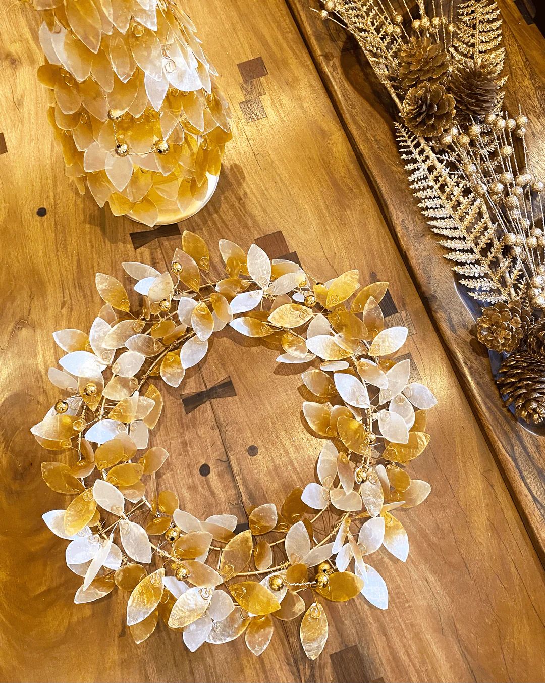 Golden Capiz Wreath (Photo: Manila Table Website)