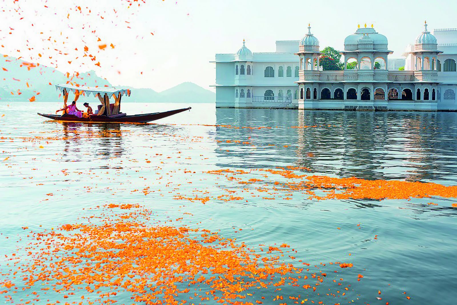 Royal arrival at Taj Lake Palace