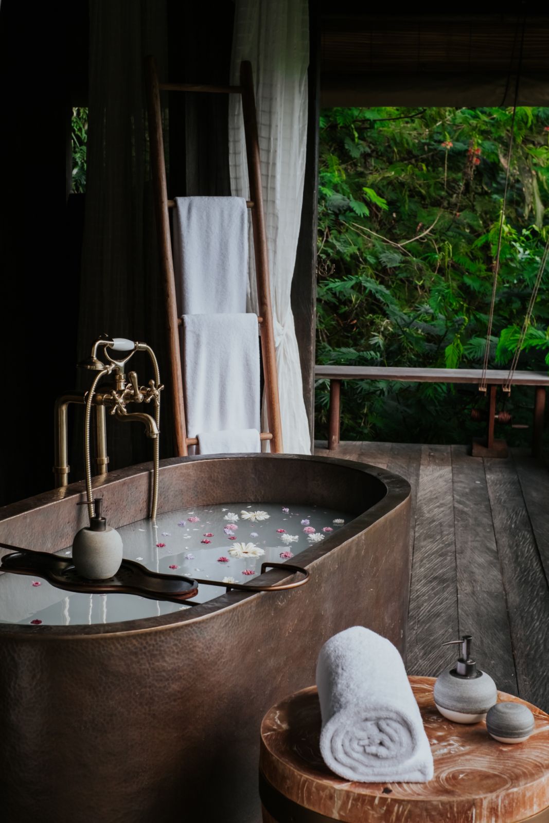 Above the Waterfall Pool Bale bathtub at Buahan, A Banyan Tree Escape