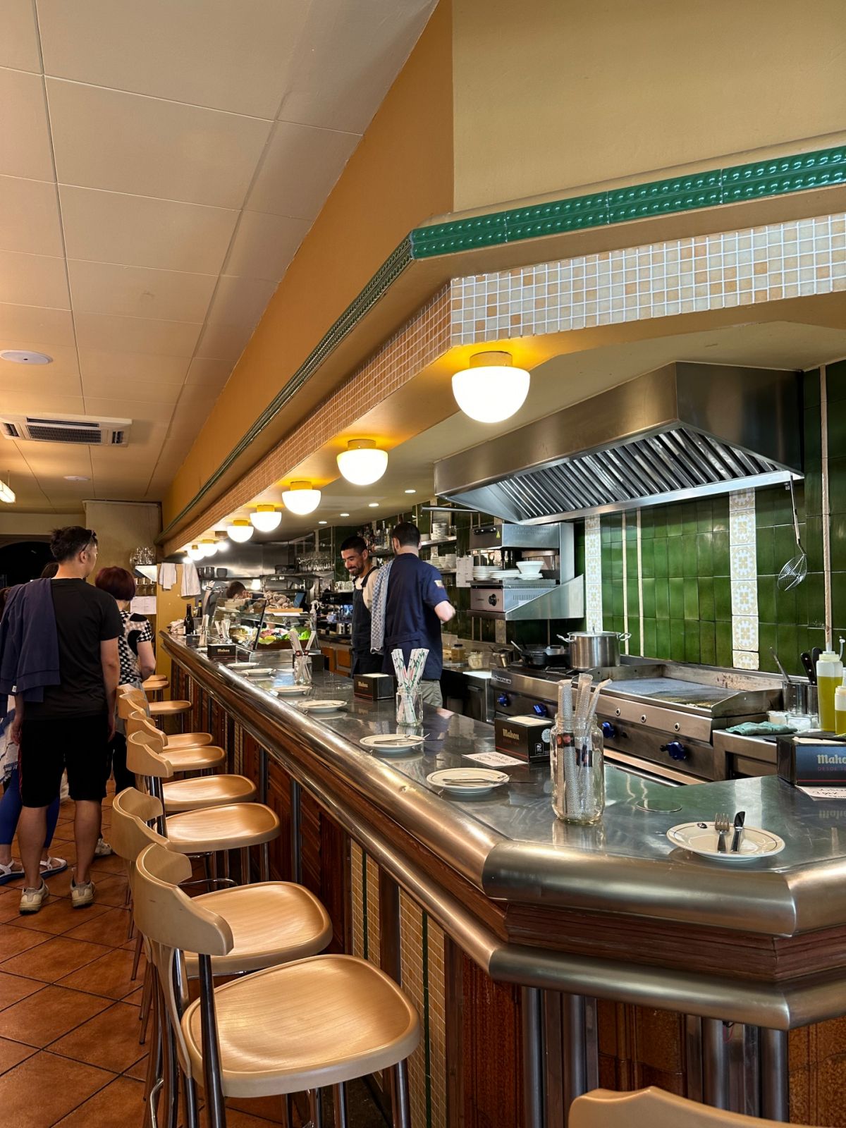 Barcelona food guide - Ultramarinos Marin