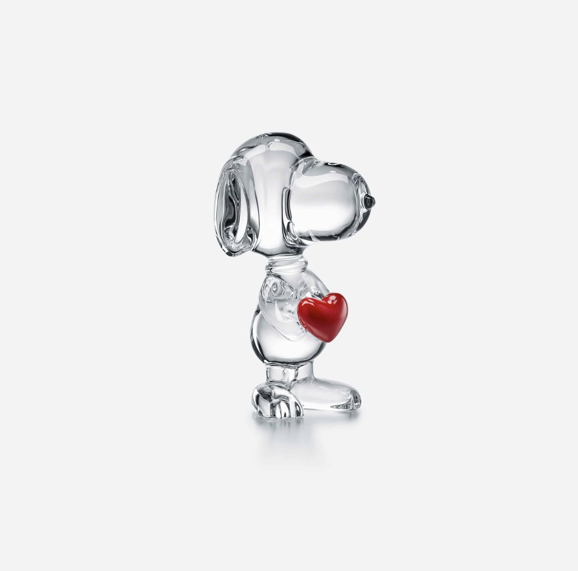 Baccarat’s Snoopy Heart Figure