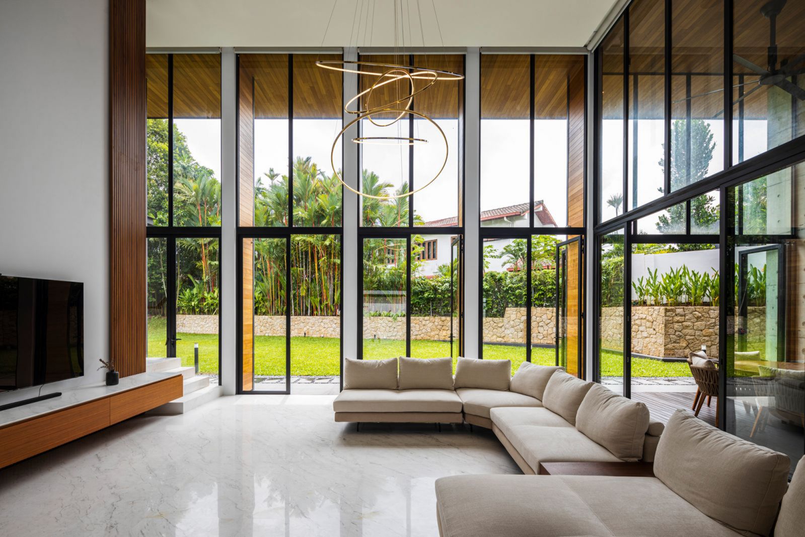 Meaningful living spaces with an intuitive flow