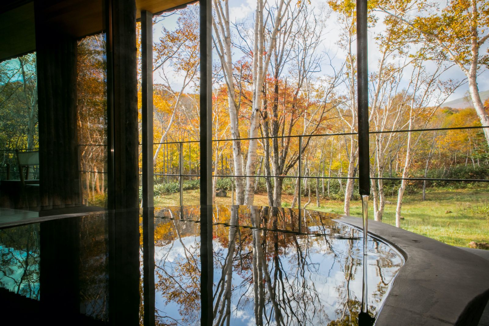 Villa outdoor hot spring bath at Zaborin