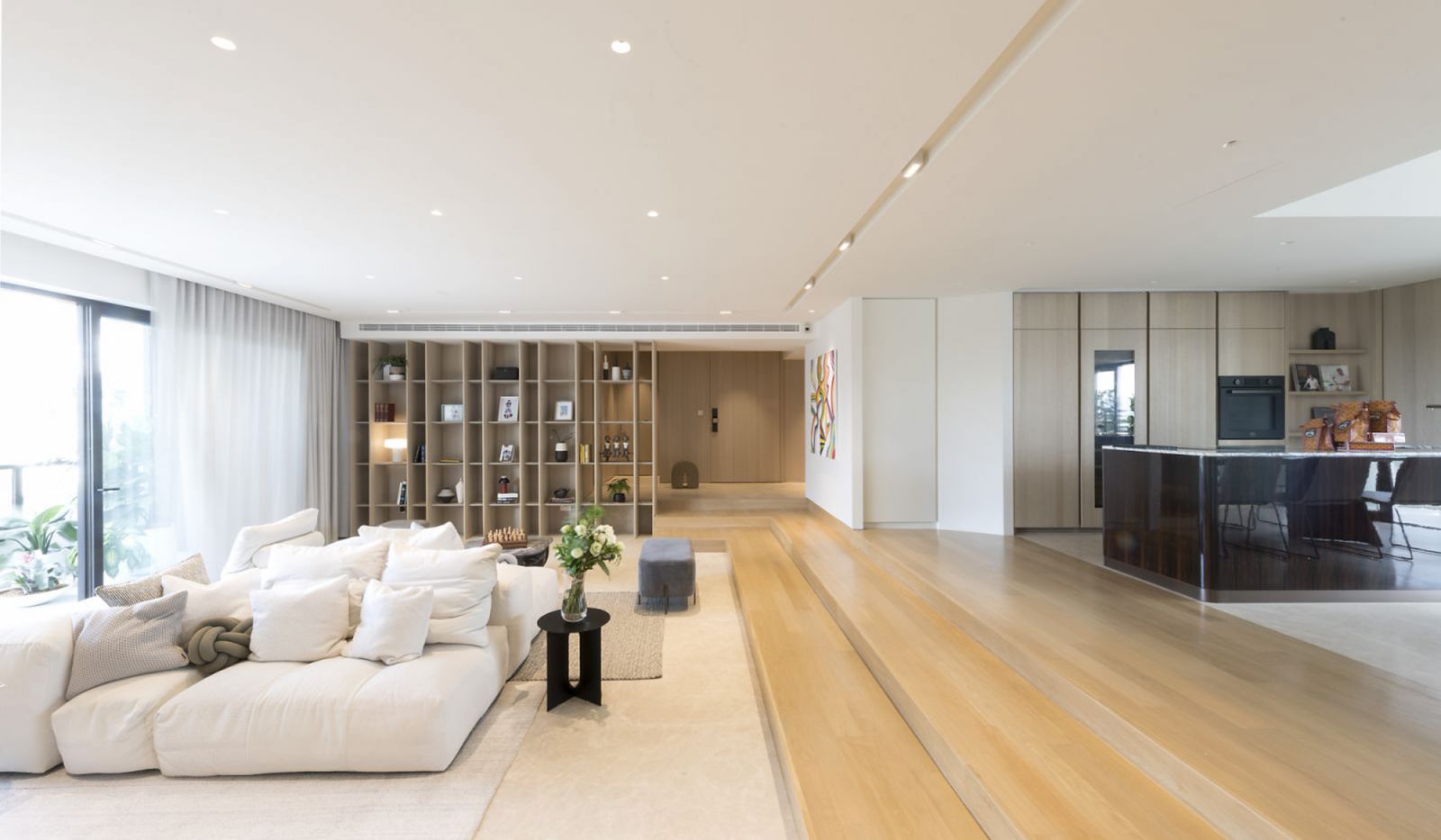 This mature condominium in Bukit Timah is known for its spacious apartments and split-level living spaces