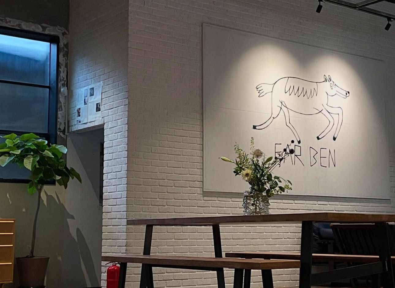 Café Far Ben’s mascot (Photo: Instagram / @cafe.farben)