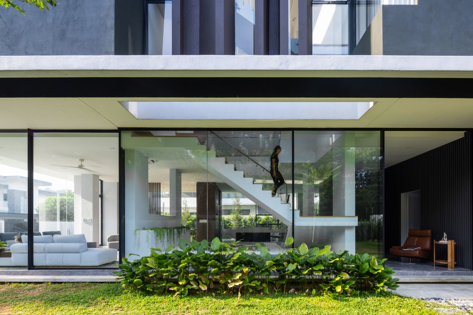 Floor to ceiling glass windows