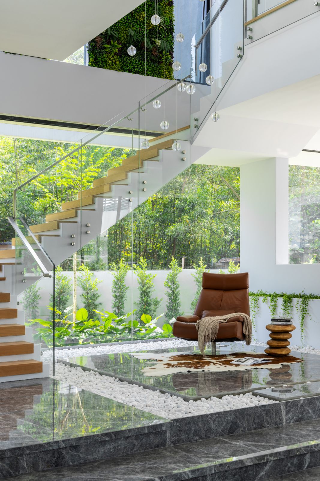 The floating staircase