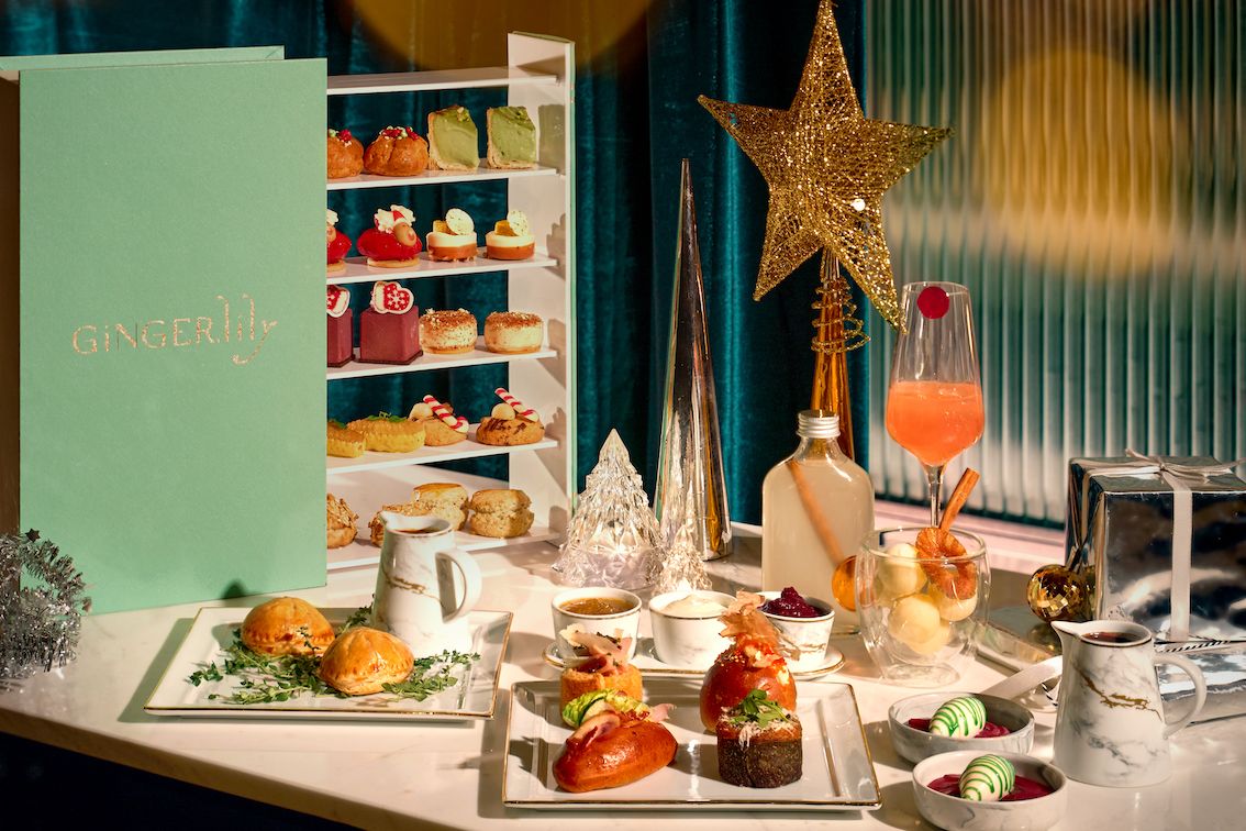 Festive afternoon tea at Ginger Lily (Photo: Hilton Singapore)
