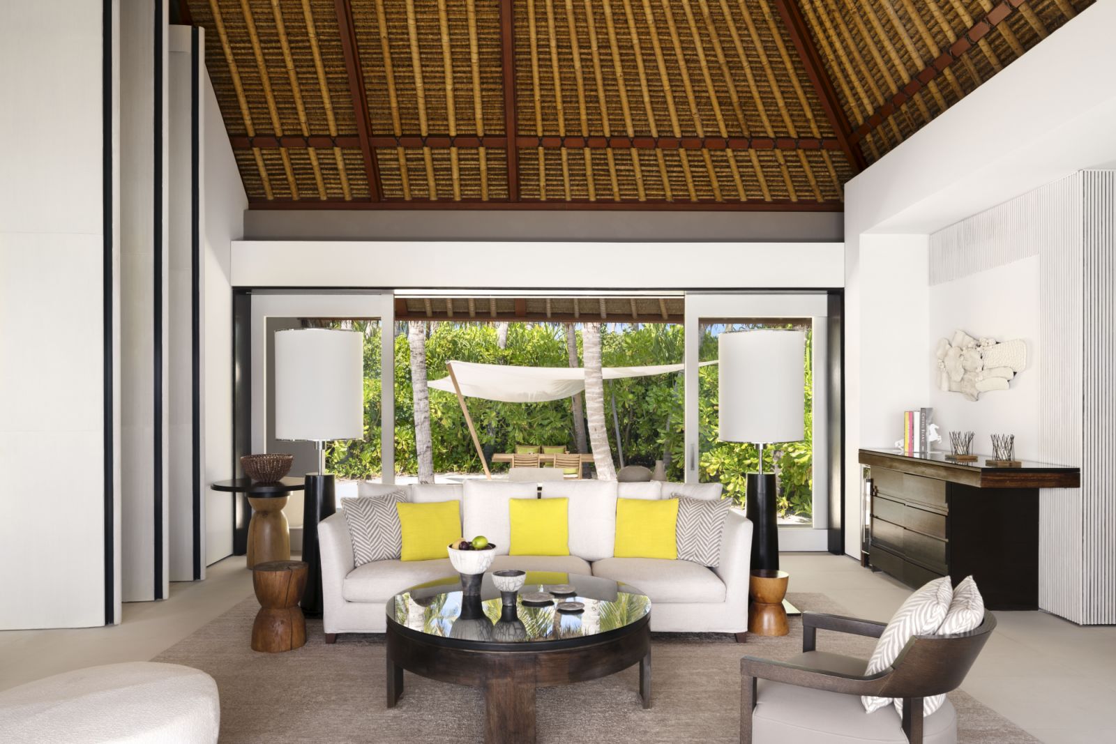 Garden Water Villa bedroom at Cheval Blanc Randheli