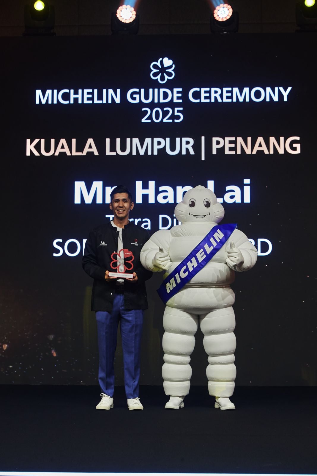 Han Lai of Terra Dining, recipient of the Sommelier Award (Photo: Michelin)