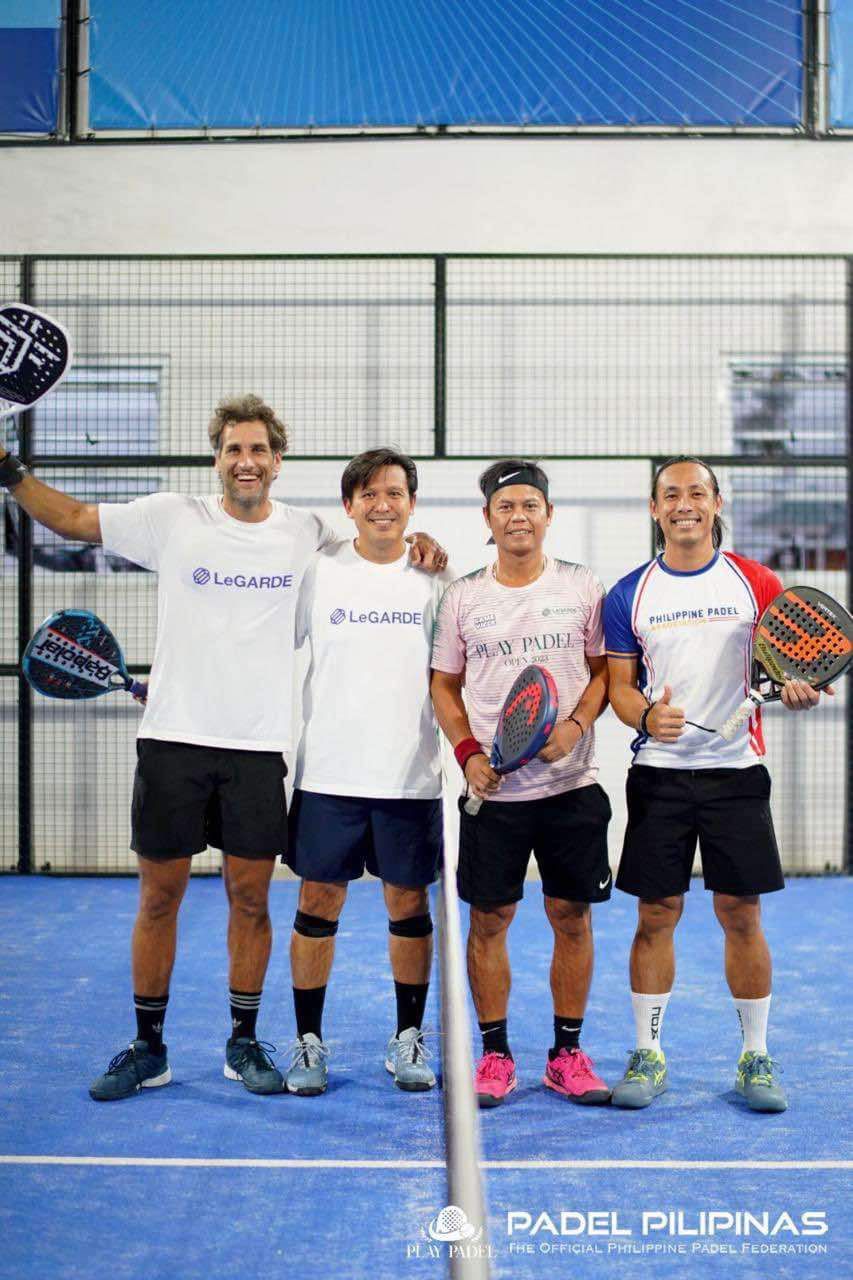 Padel brings together Nico Bolzico, Marcelo Naval, Johnny Arcilla and Joseph Serra (Photo: Steph Naval)